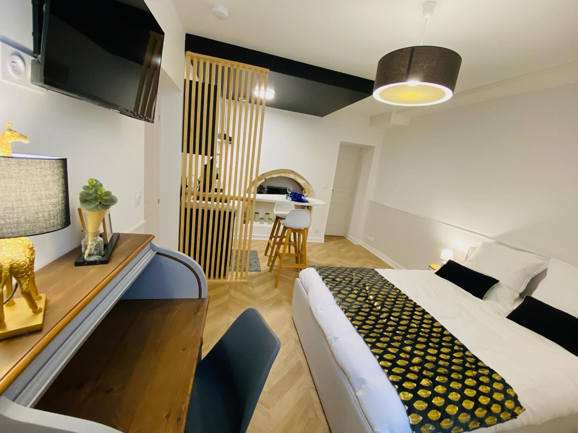Le Studio Haslay Seraucourt En Plein Coeur De Ville De Bourges - Charme De L Ancien Et Confort Contemporain Extérieur photo