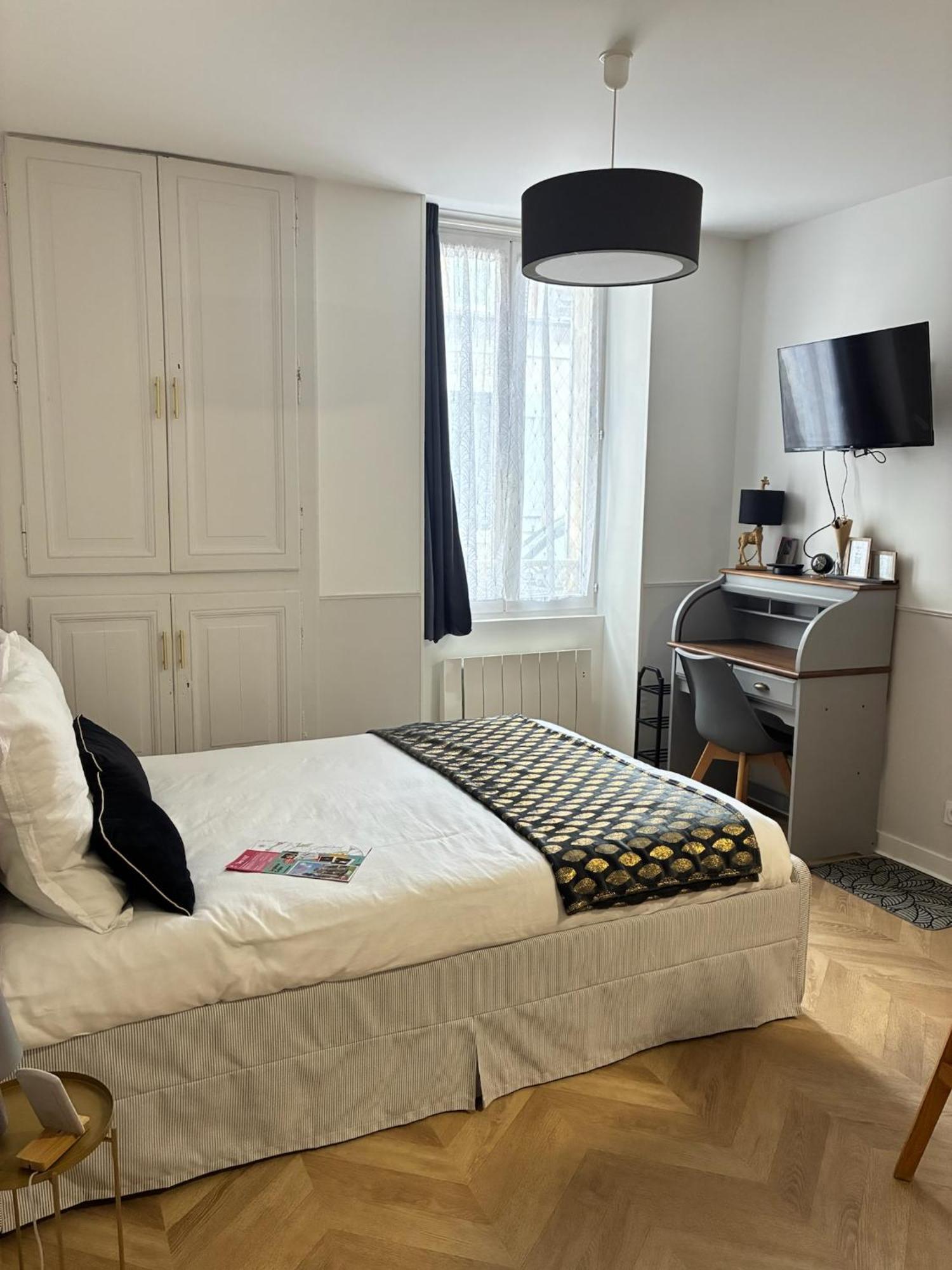 Le Studio Haslay Seraucourt En Plein Coeur De Ville De Bourges - Charme De L Ancien Et Confort Contemporain Extérieur photo