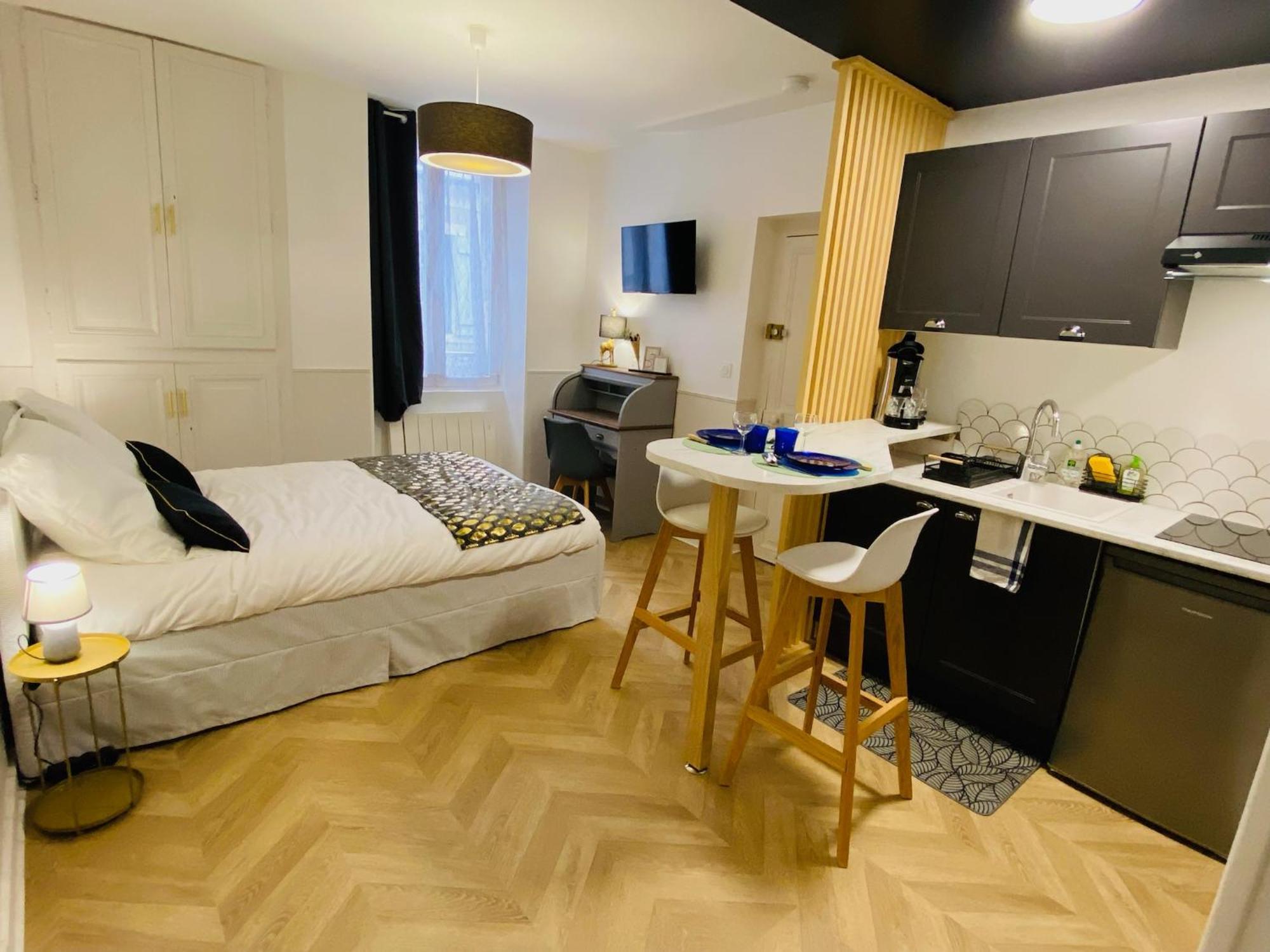 Le Studio Haslay Seraucourt En Plein Coeur De Ville De Bourges - Charme De L Ancien Et Confort Contemporain Extérieur photo
